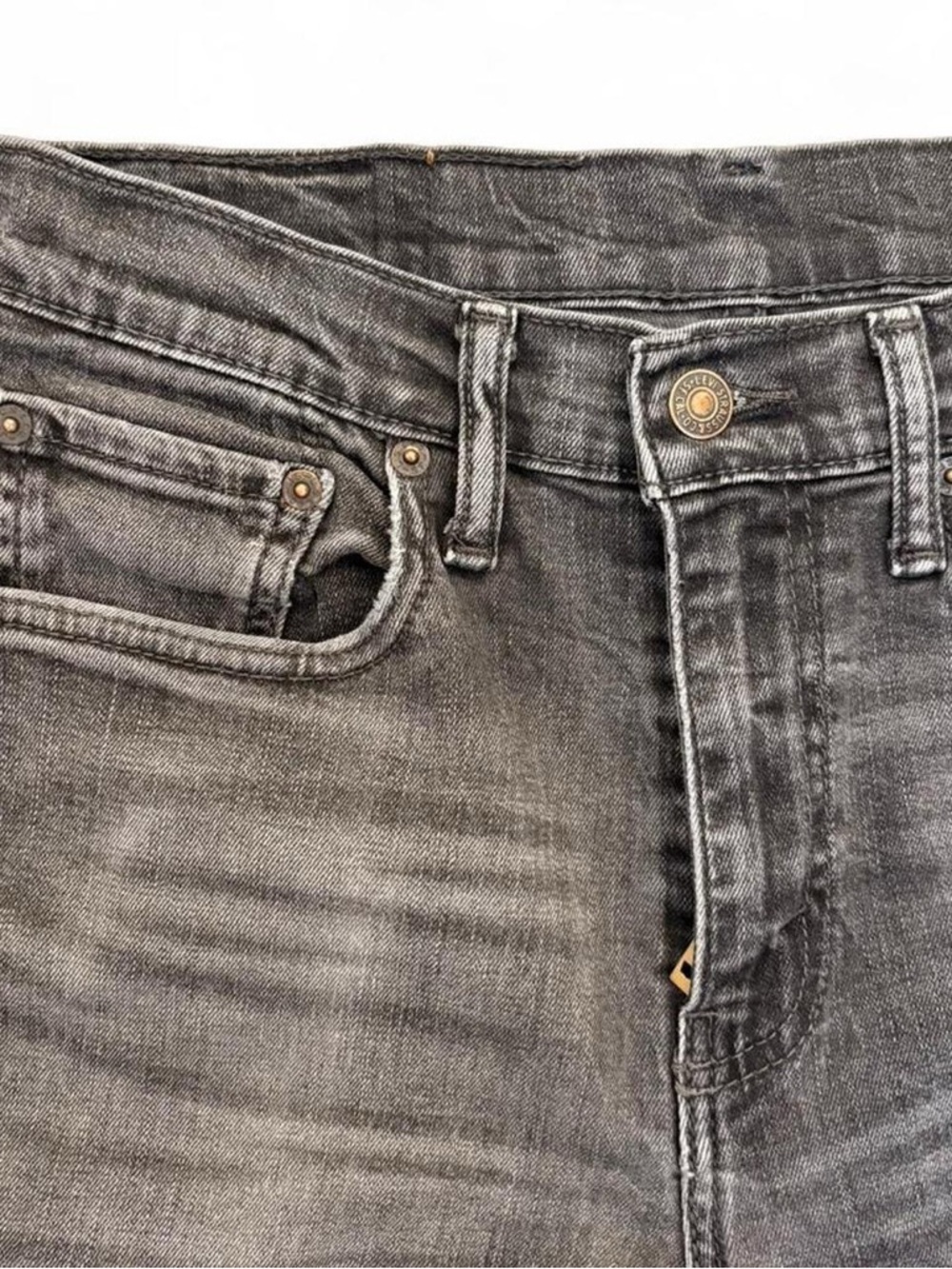 Levi's Men's Slim Grey Wash Jeans